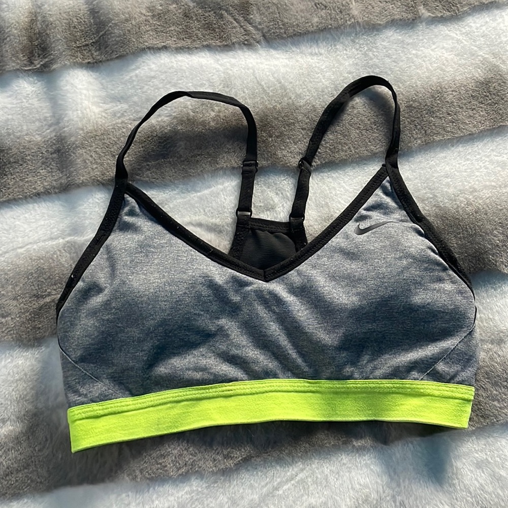 Nike sports bra, size small, gray